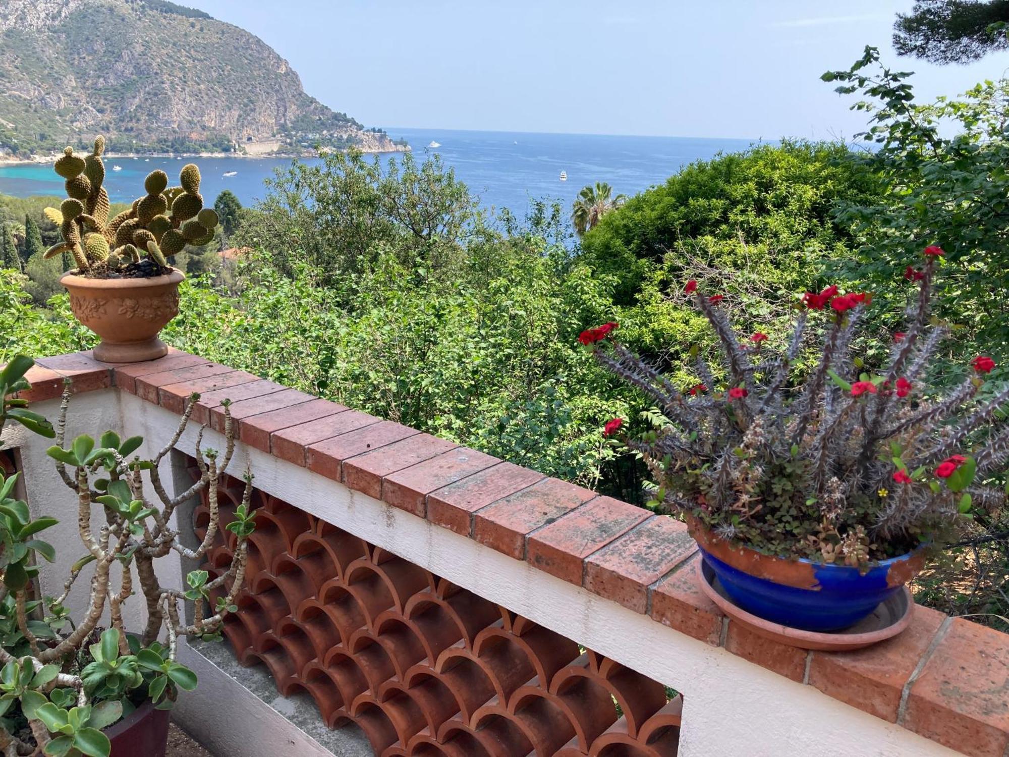Appartement Independant Dans Villa Eze Bord De Mer מראה חיצוני תמונה